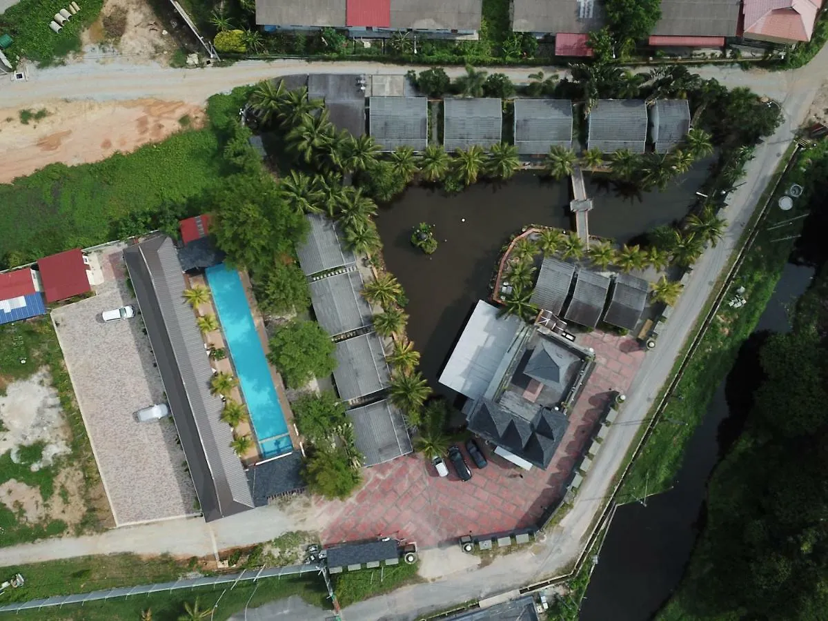Casa Loma Resort Pantai Cenang